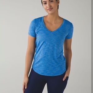 Like new What the Sport v neck in heathered lakeside blue